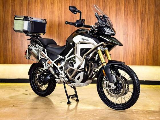 TRIUMPH TIGER 1200 RALLY EXPLORER TRIUMPH TIGER 1200 RALLY EXPLORER